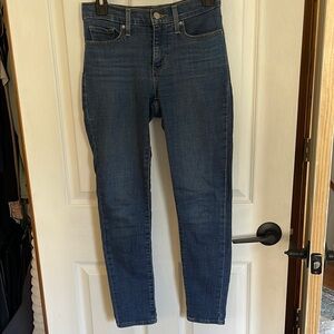 Levi’s Shaping Skinny 311